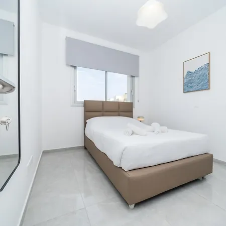 New 2 Bedroom Flat In Lägenhet *