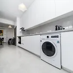 New 2 Bedroom Flat In Apartament