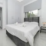 New 2 Bedroom Flat In *