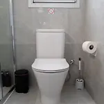 New 2 Bedroom Flat In 公寓