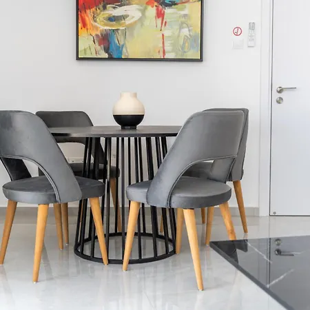 Apartment New 2 Bedroom Flat In