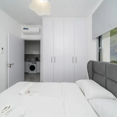 New 2 Bedroom Flat In * Aglantzia
