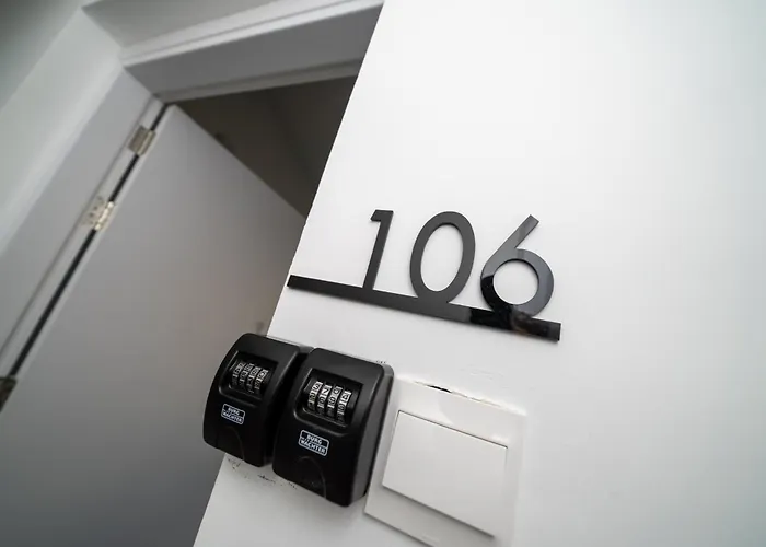 New 2 Bedroom Flat In Apartment Aglantzia